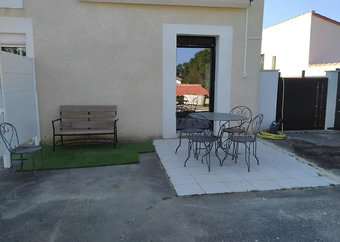 Entre Et Montagne Tatil Evi Roujan